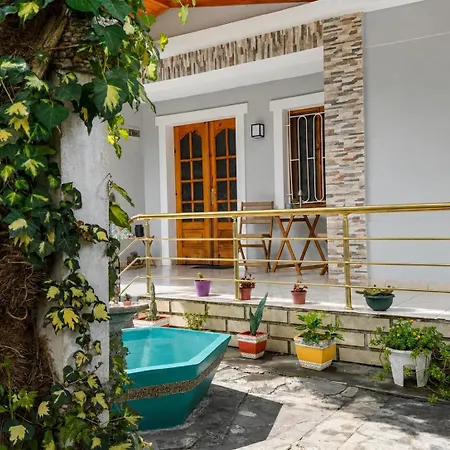 Halili - The Garden Retreat